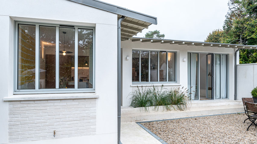 ADN photo horizontale maison blanche architecte fenêtres